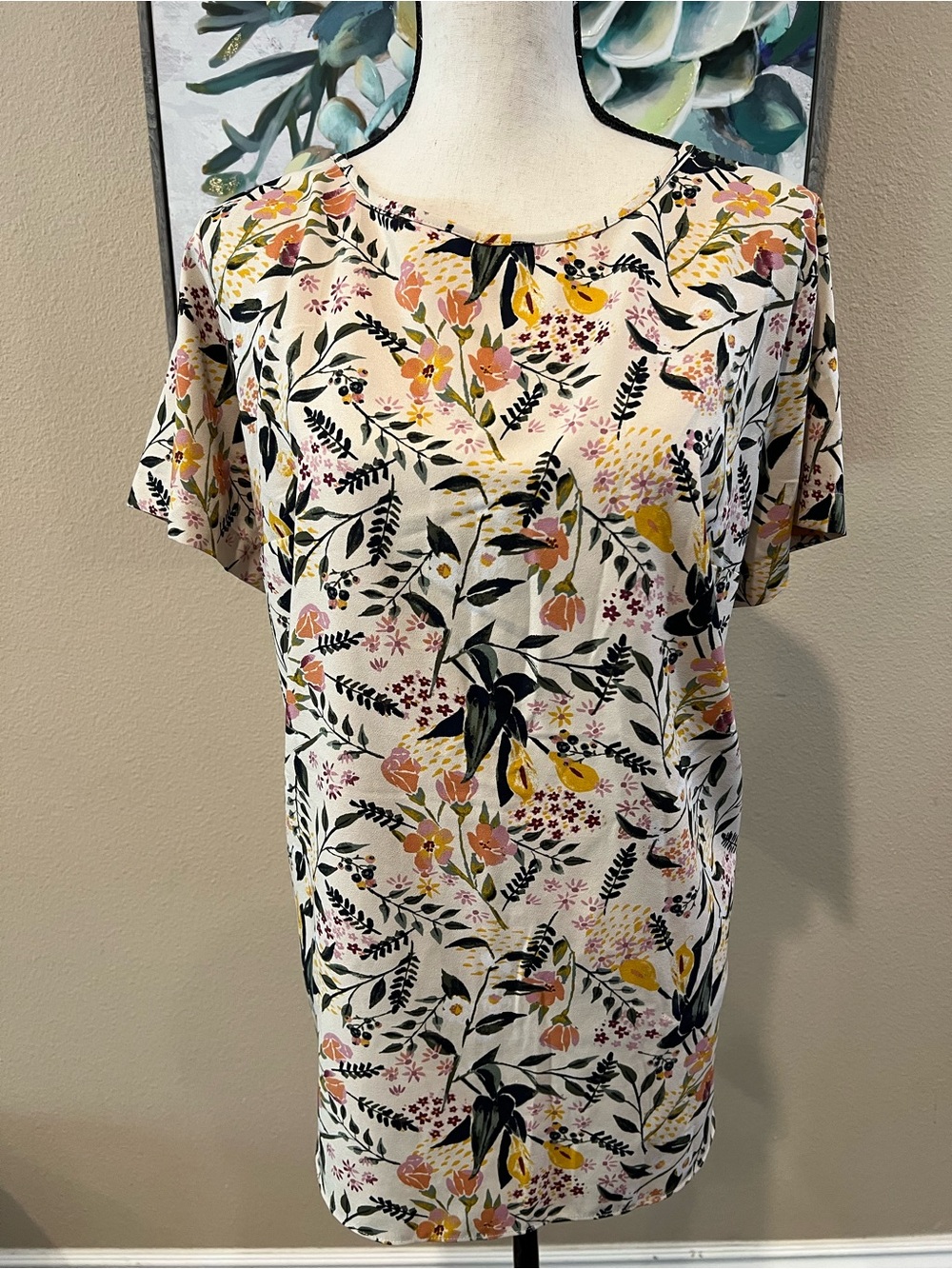 Ava & Viv Cream Floral Short-Sleeve Tunic with Yellow and Pink Accents